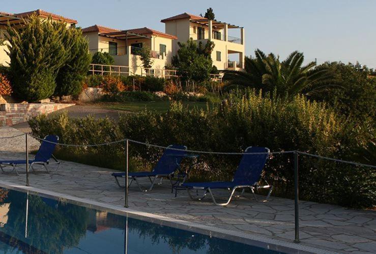 Il Villaggio Храни Екстериор снимка